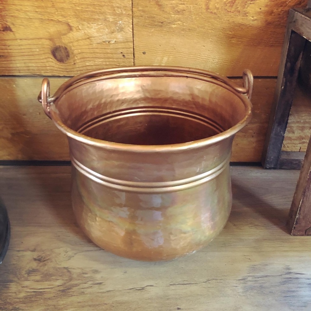 Medium Sized Copper Pot with Handle ✨